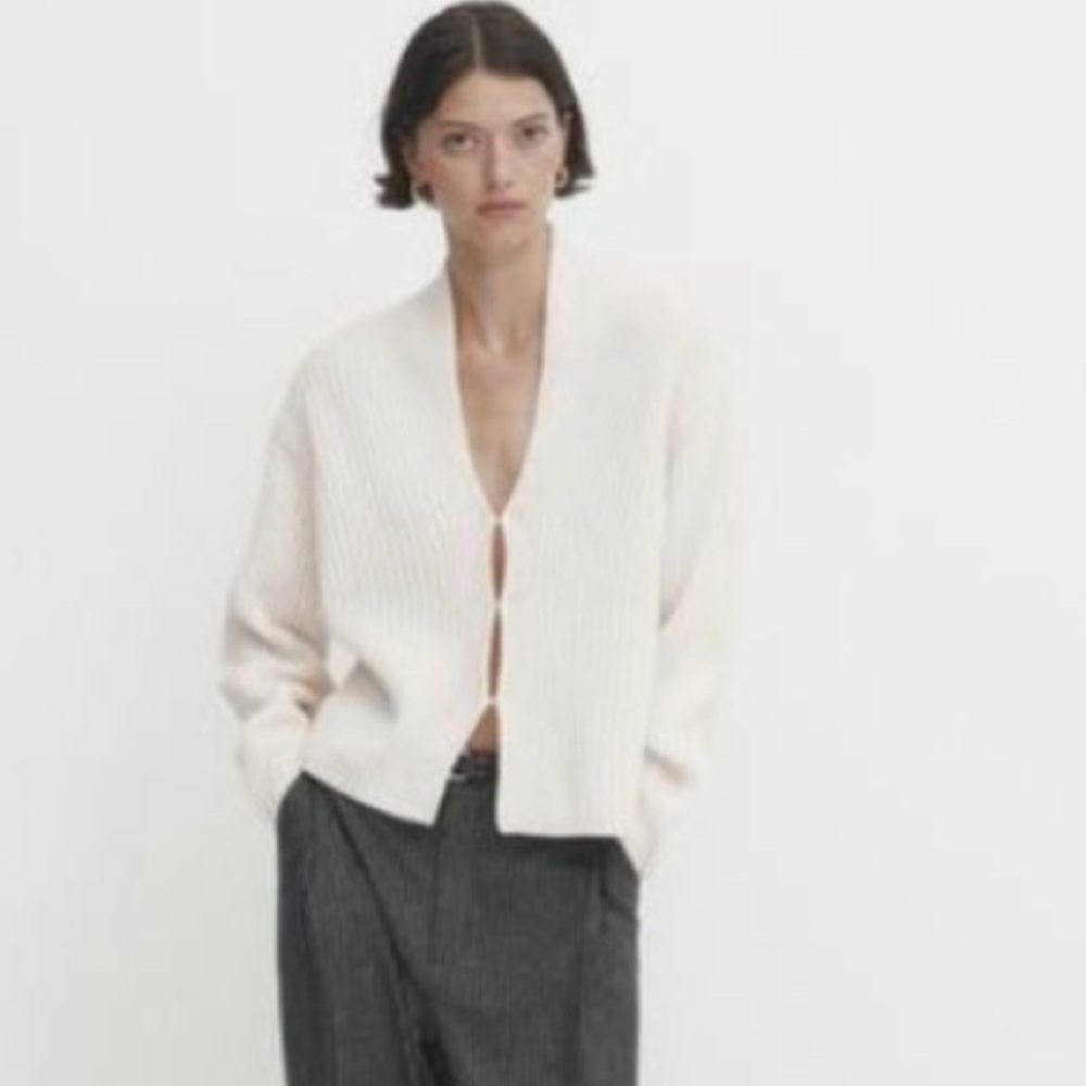 Cozy Cream Open-Front Sweater- Massimo Duti